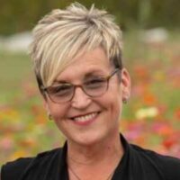 jennifer-ford-hartlaub